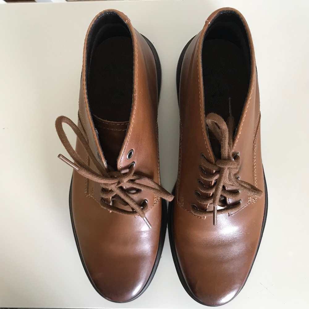Clarks Men's Honey Brown Boot Extralight
